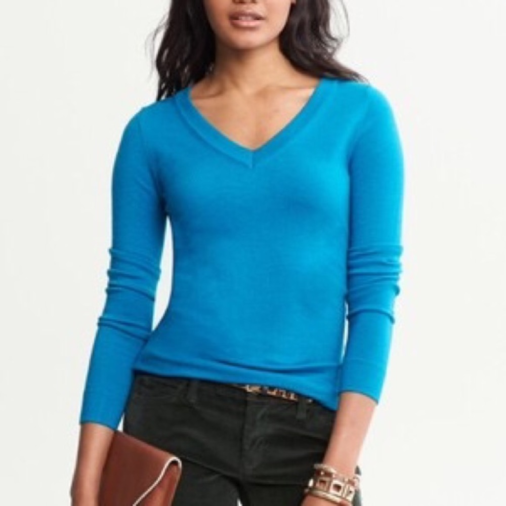 Banana Republic Merino Wool V-neck Sweater